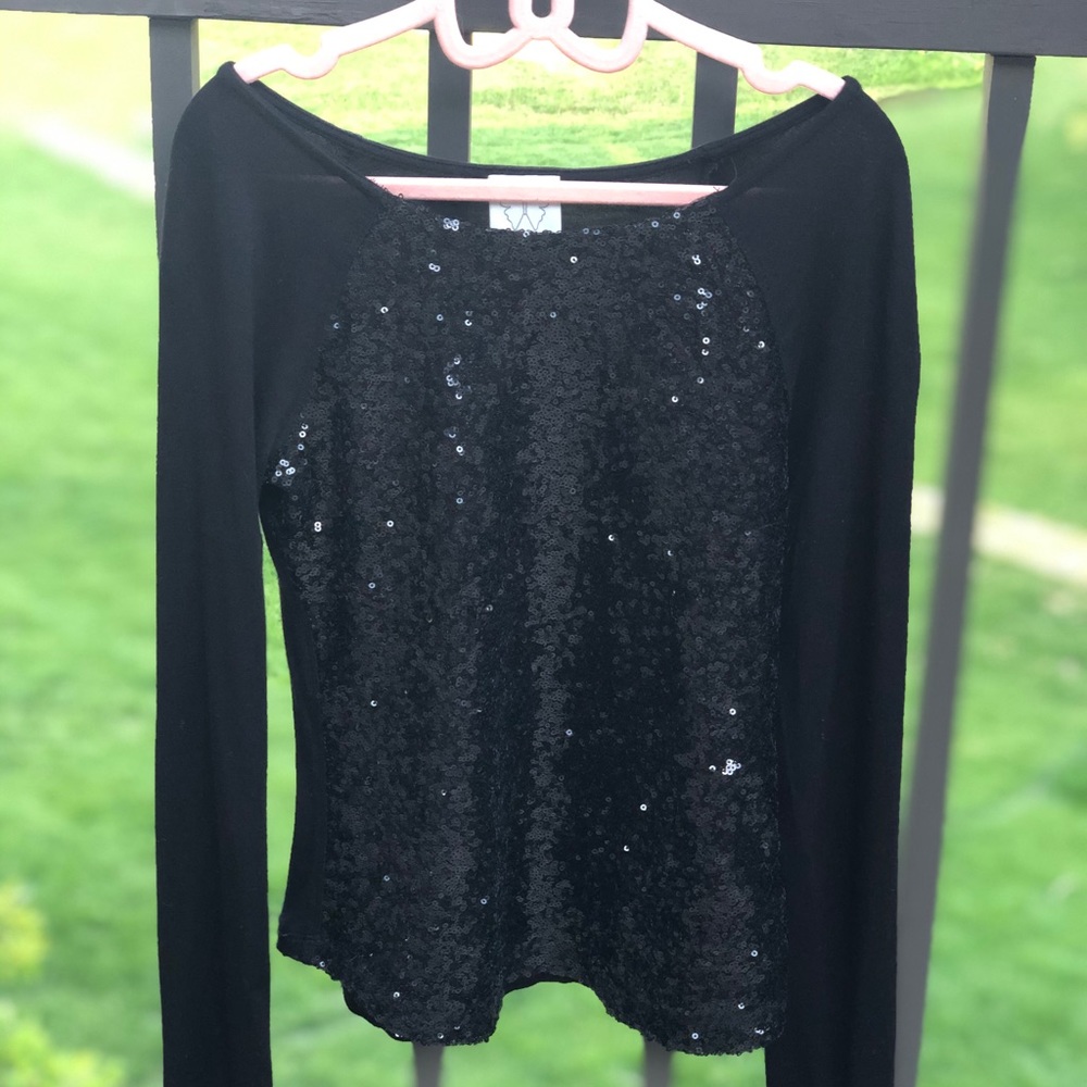 Cute black sparkly sequined top